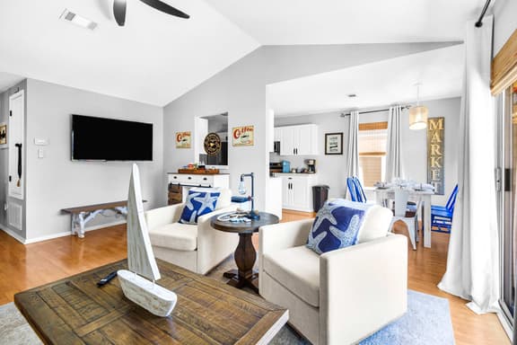 2453 Gulf Breeze Ave
