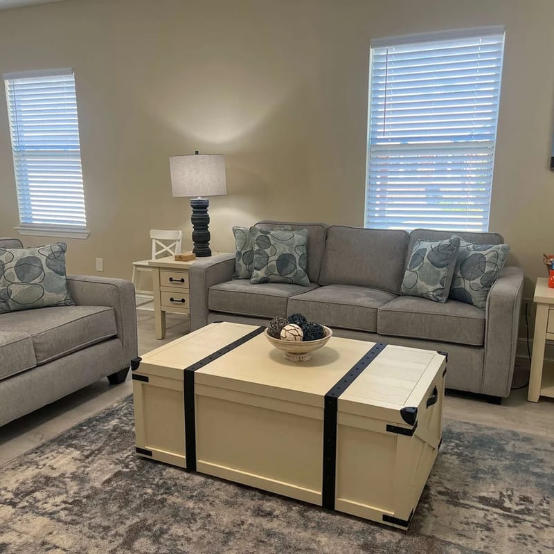 Cottage on 10th Cozy Retreat Near Downtown & Beach